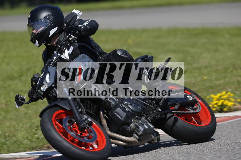 /Archiv-2024/29 12.06.2024 MOTO.CH Track Day ADR/Gruppe gelb/41